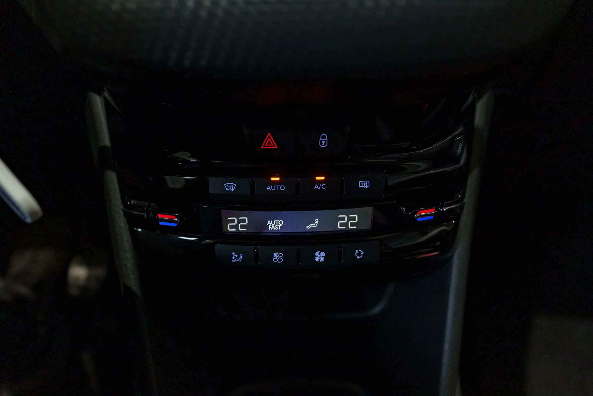 Peugeot-208-image-20
