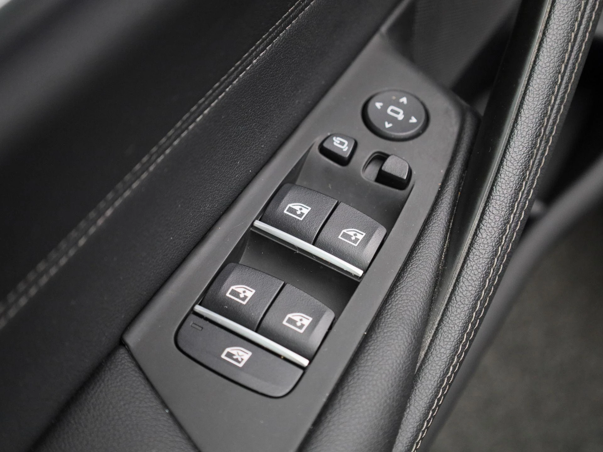 BMW-5 Reeks-image-34