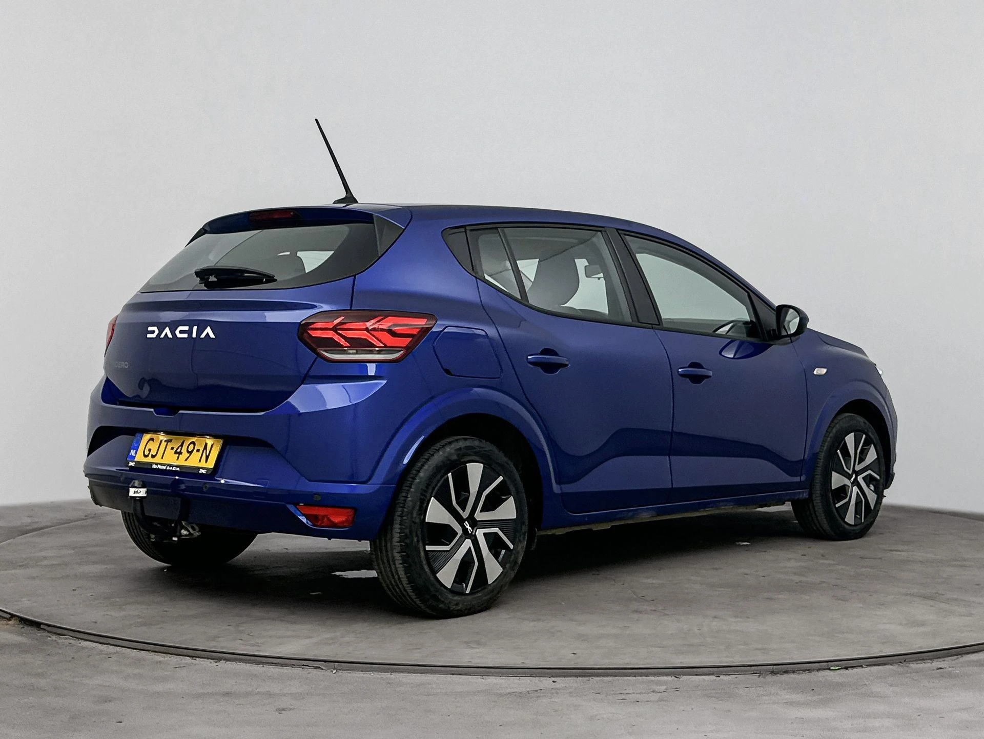 Dacia-Sandero-image-3