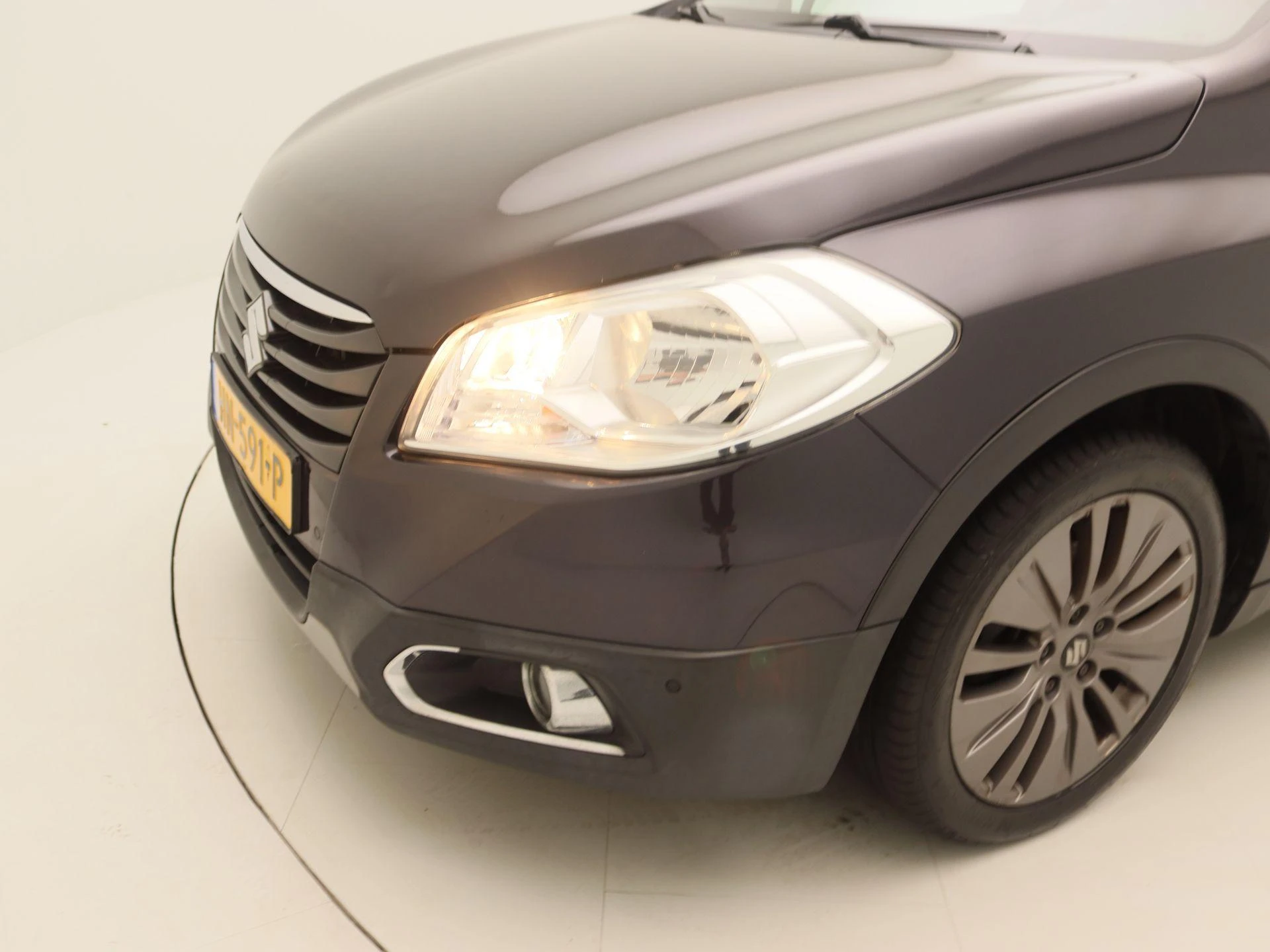 Suzuki-S-Cross-image-15