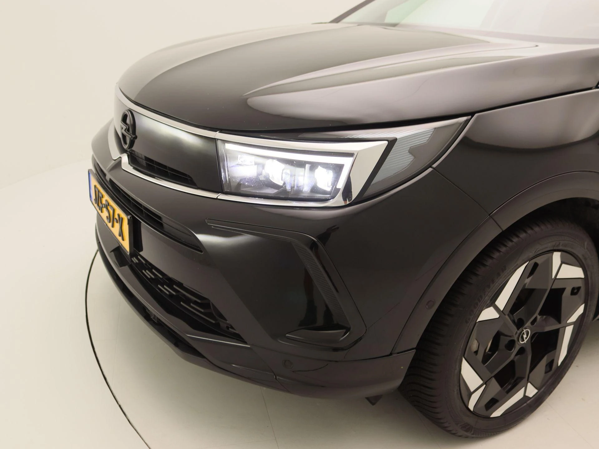 Opel-Grandland-image-15