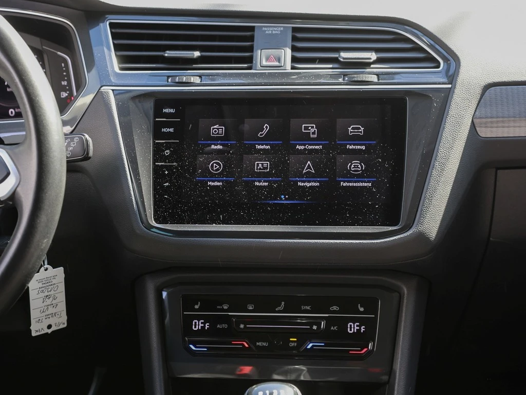 Volkswagen-Tiguan-image-9