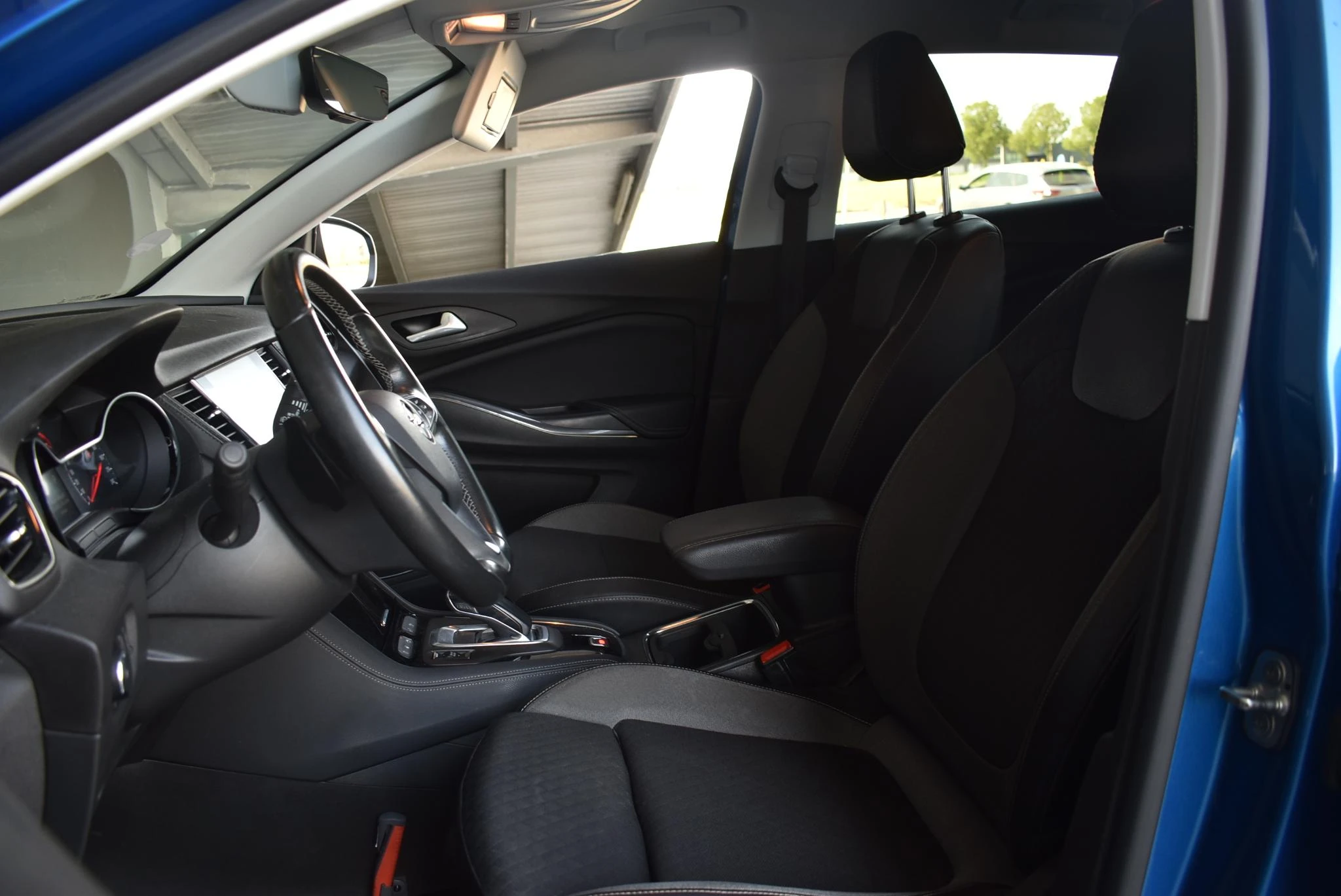 Opel Grandland X 1.6 Turbo Hybrid4 Business Executive