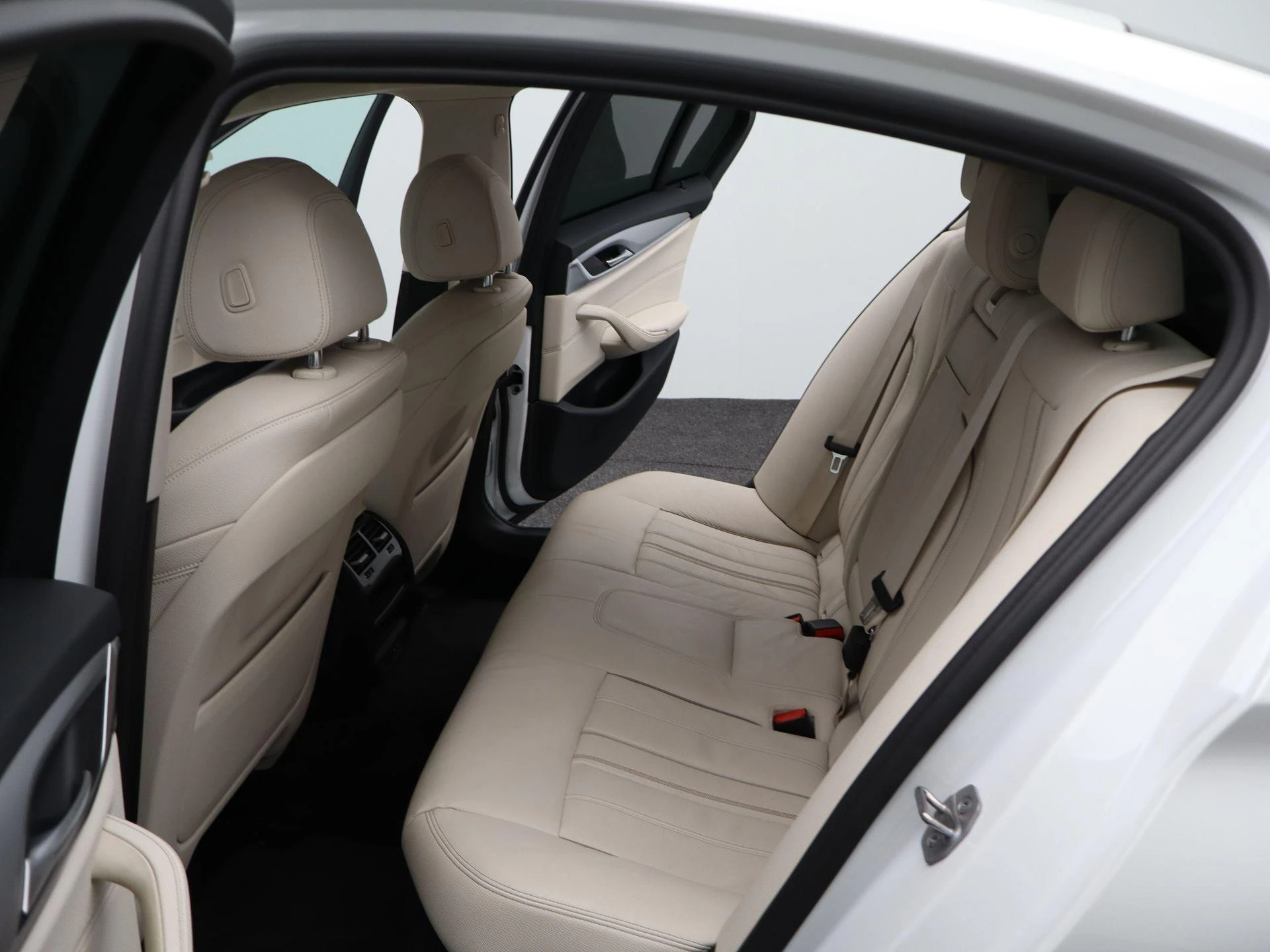 BMW-5 Serie-image-11