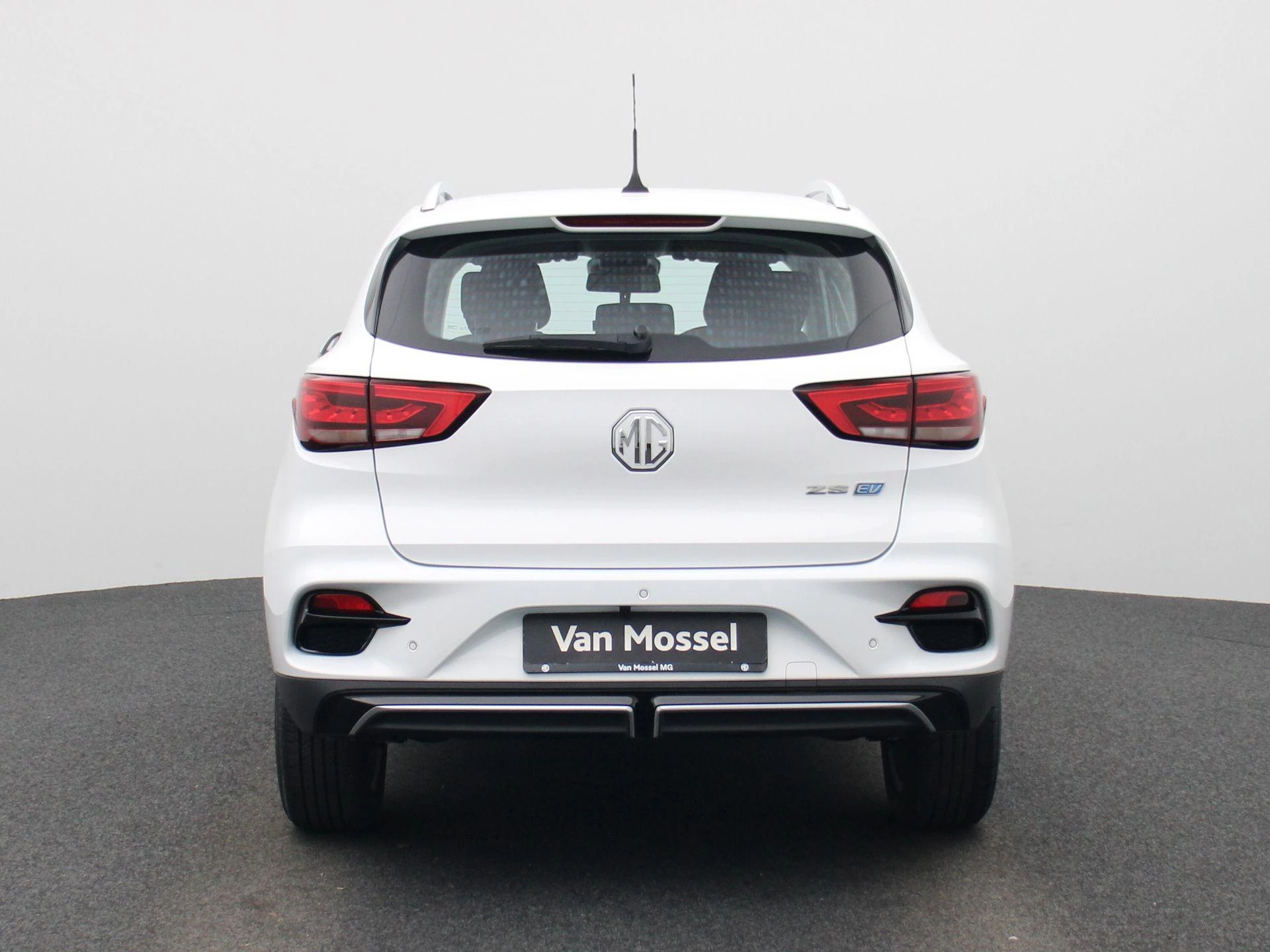MG-ZS EV-image-4