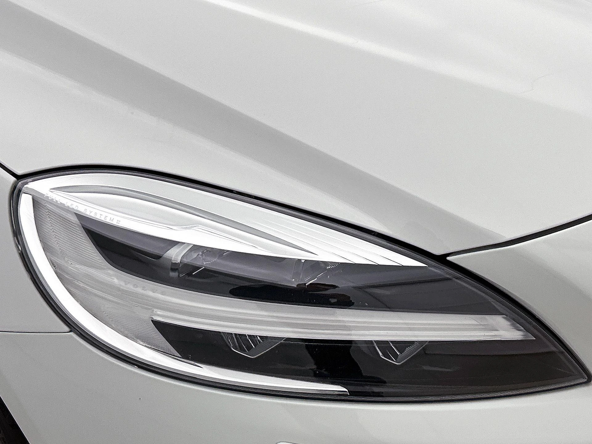 Volvo-V40-image-21