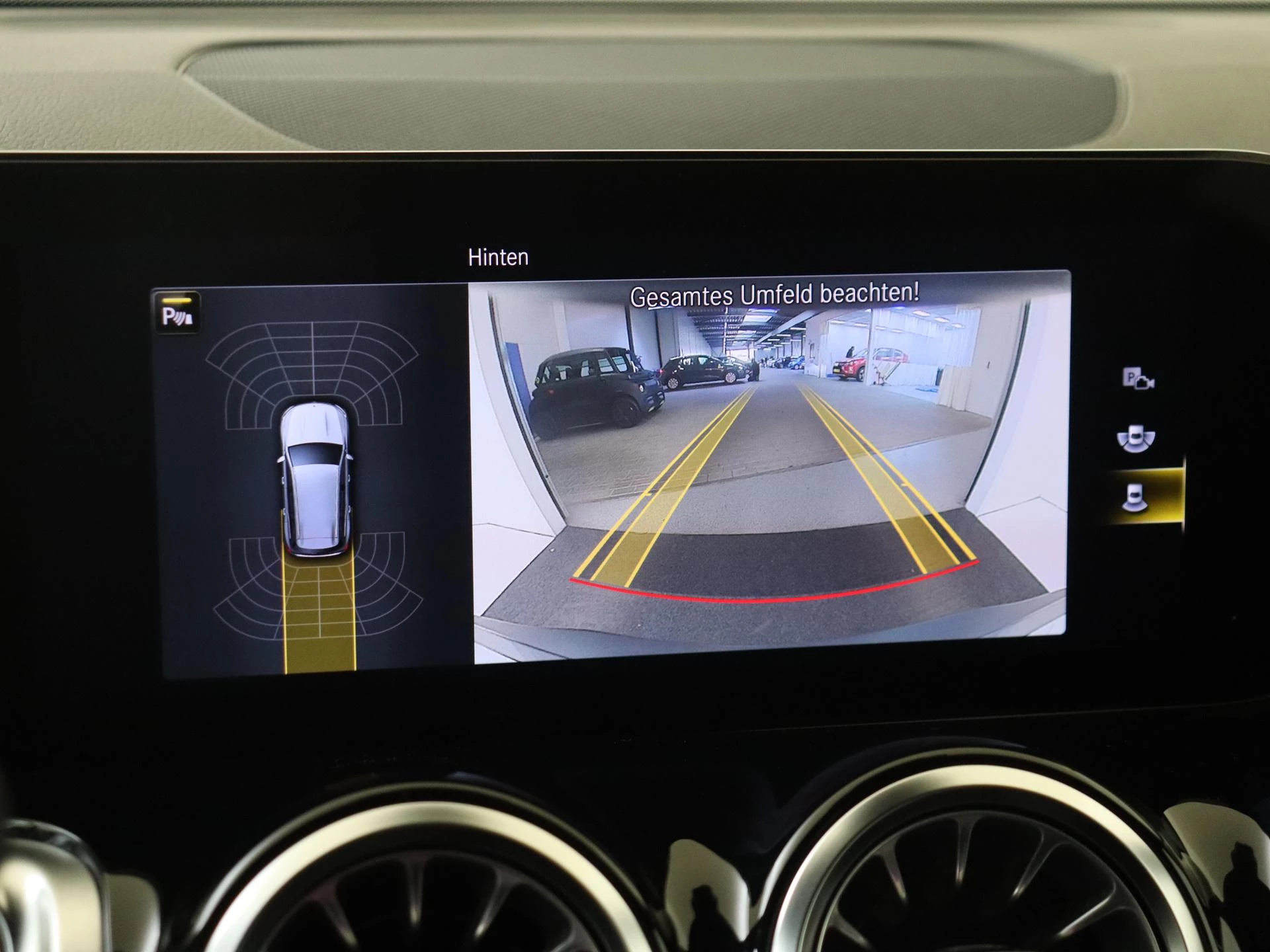 Mercedes-Benz EQB 250 AMG Line 67 kWh