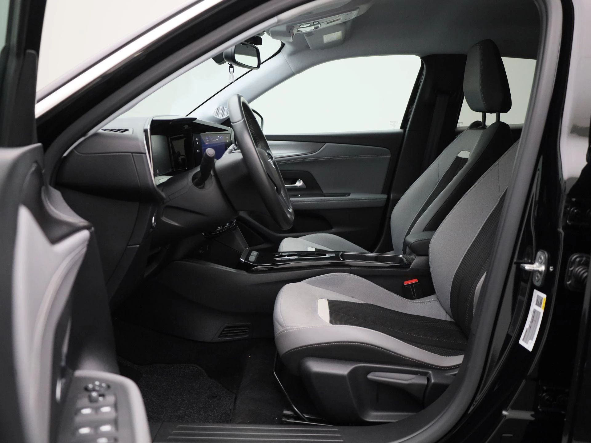 Opel Mokka-e BEV 50kWh e-Elegance