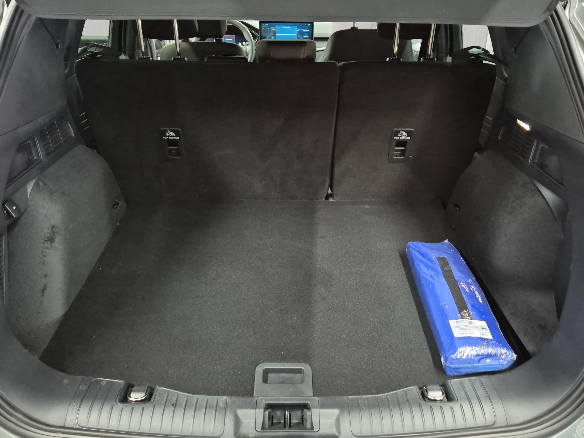 Ford Kuga ST-Line X Aut.*360GRAD*LED-MATRIX*NAVI*GRA*WINTER-PKT.