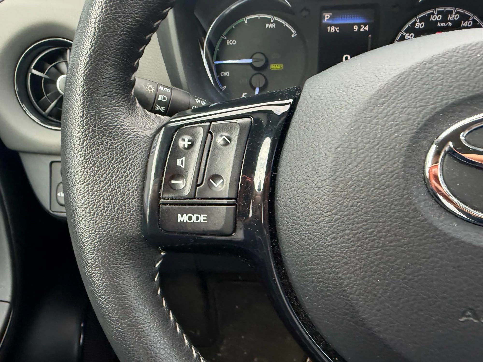 Toyota-Yaris-image-12