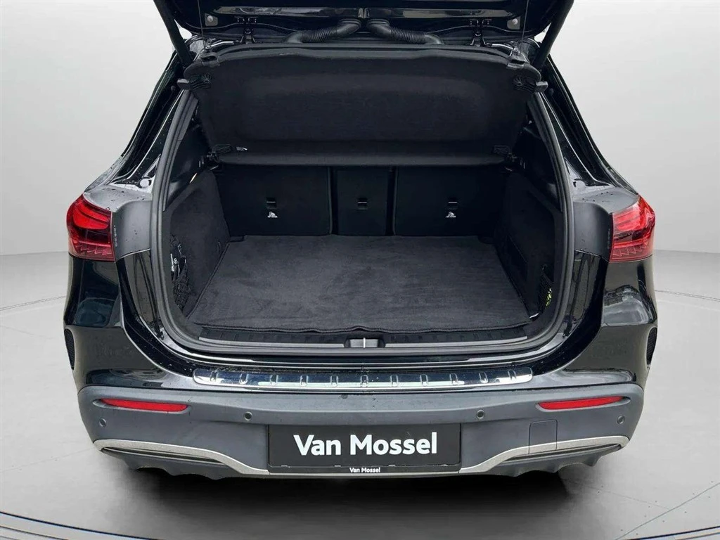 Mercedes-Benz-EQA-image-21