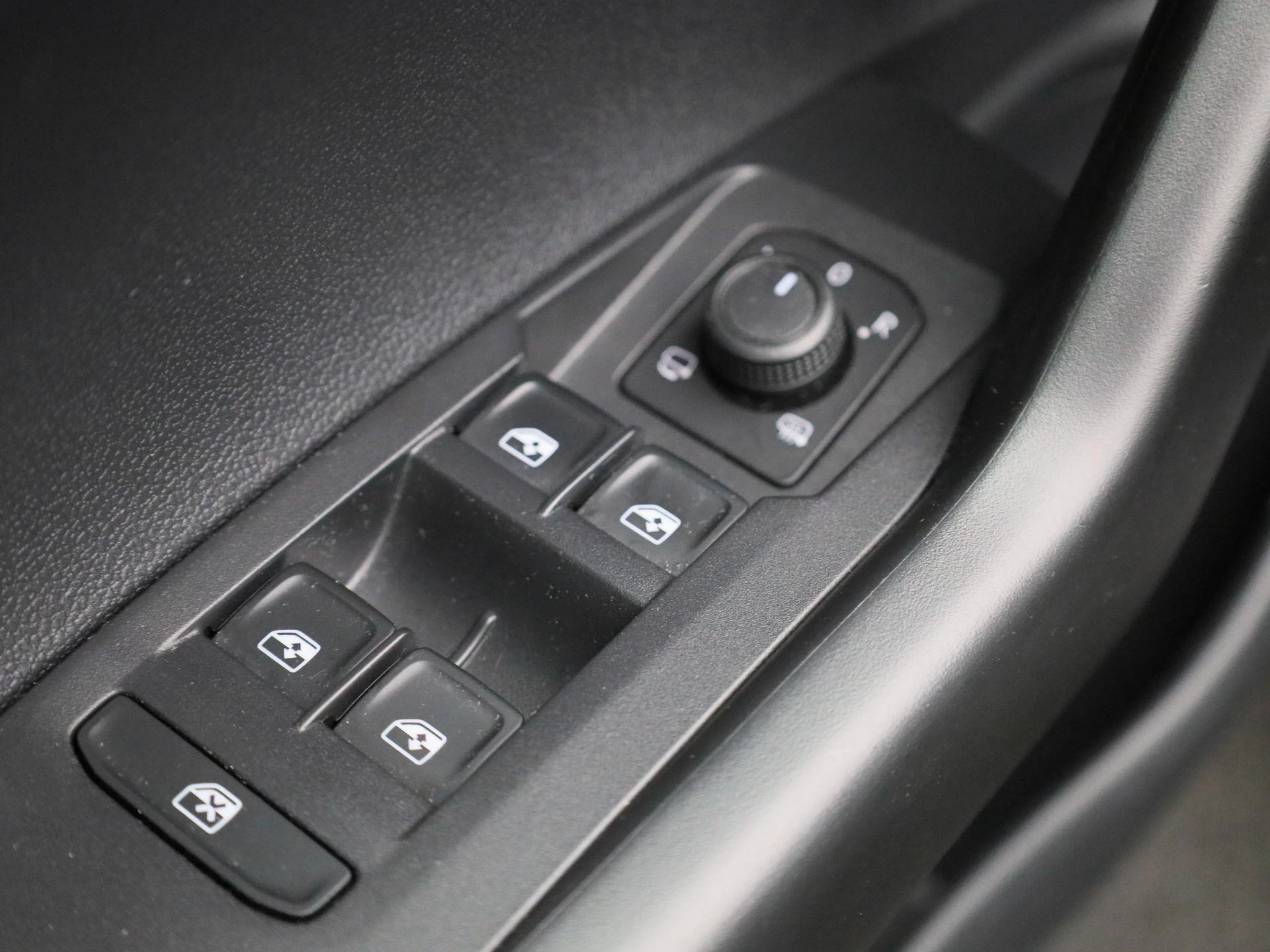 Volkswagen-Taigo-image-27