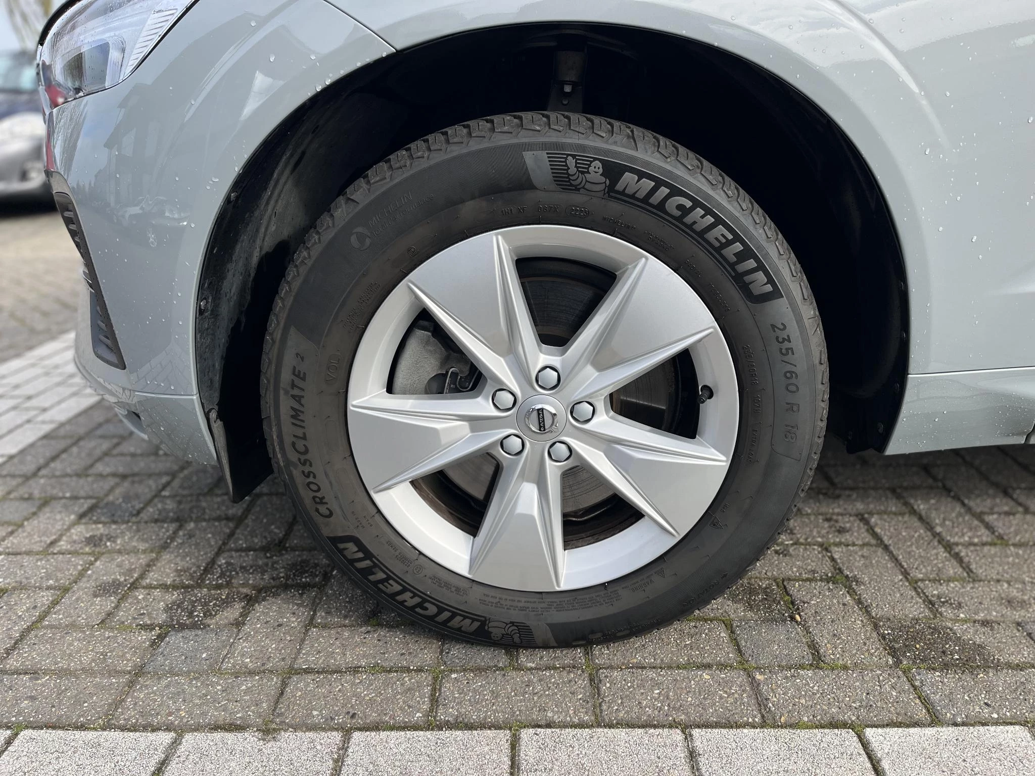 Volvo-XC60-image-3