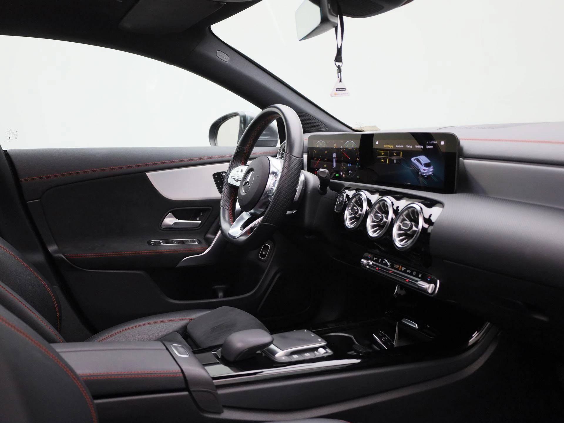 Mercedes-Benz CLA Shooting Brake 250 e AMG Line