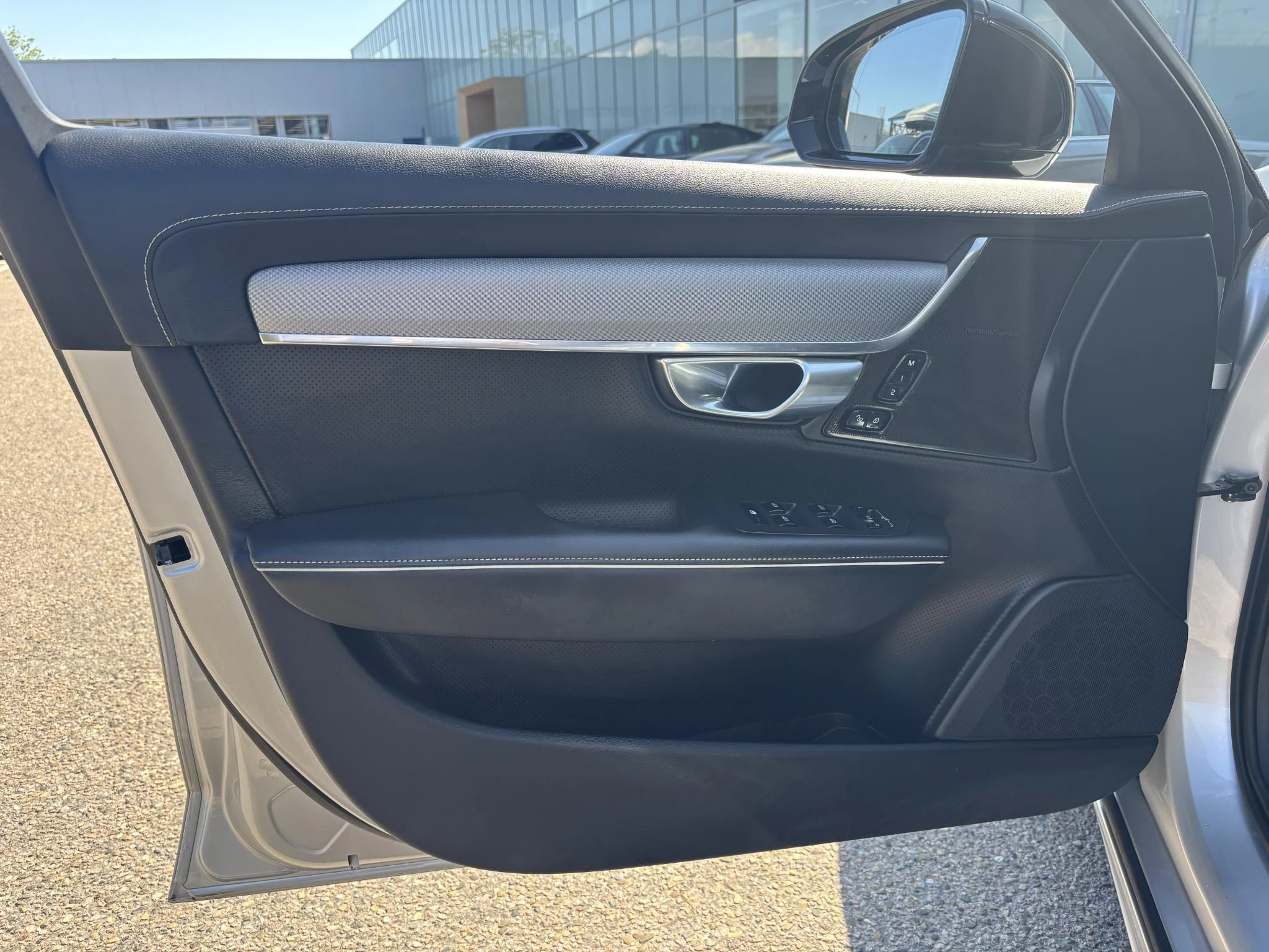 Volvo V90