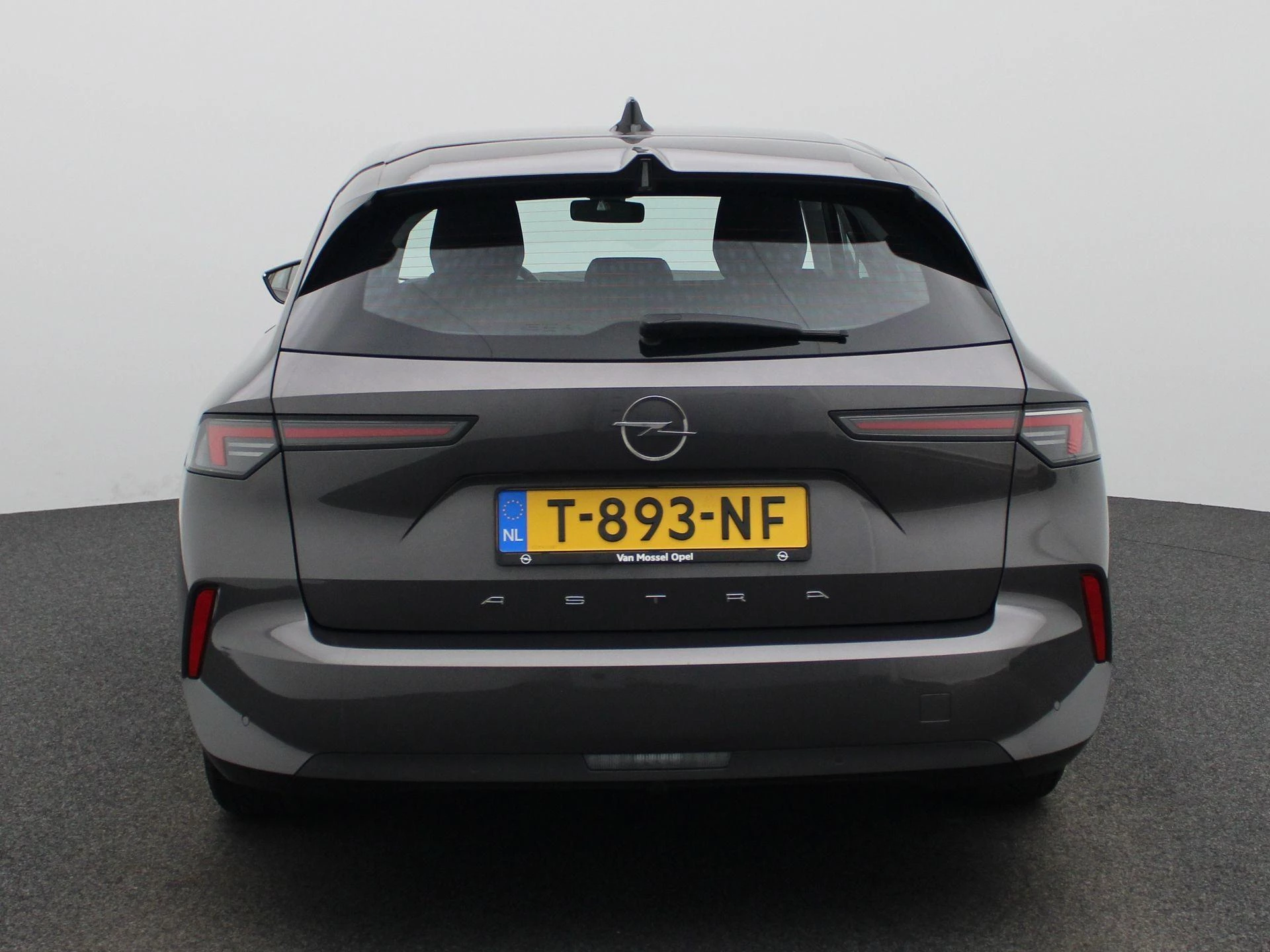 Opel-Astra-image-4