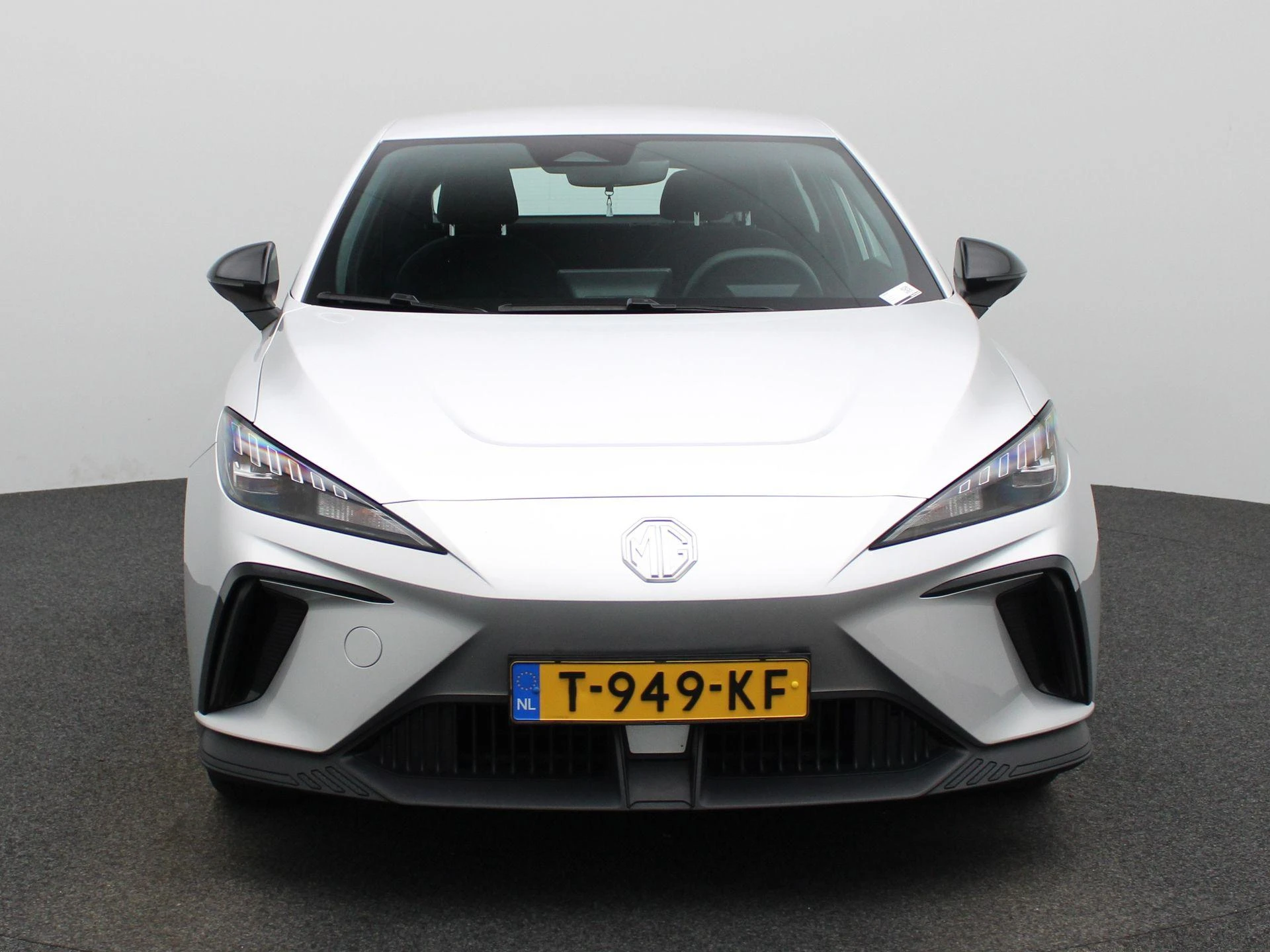 MG-MG4 EV-image-2