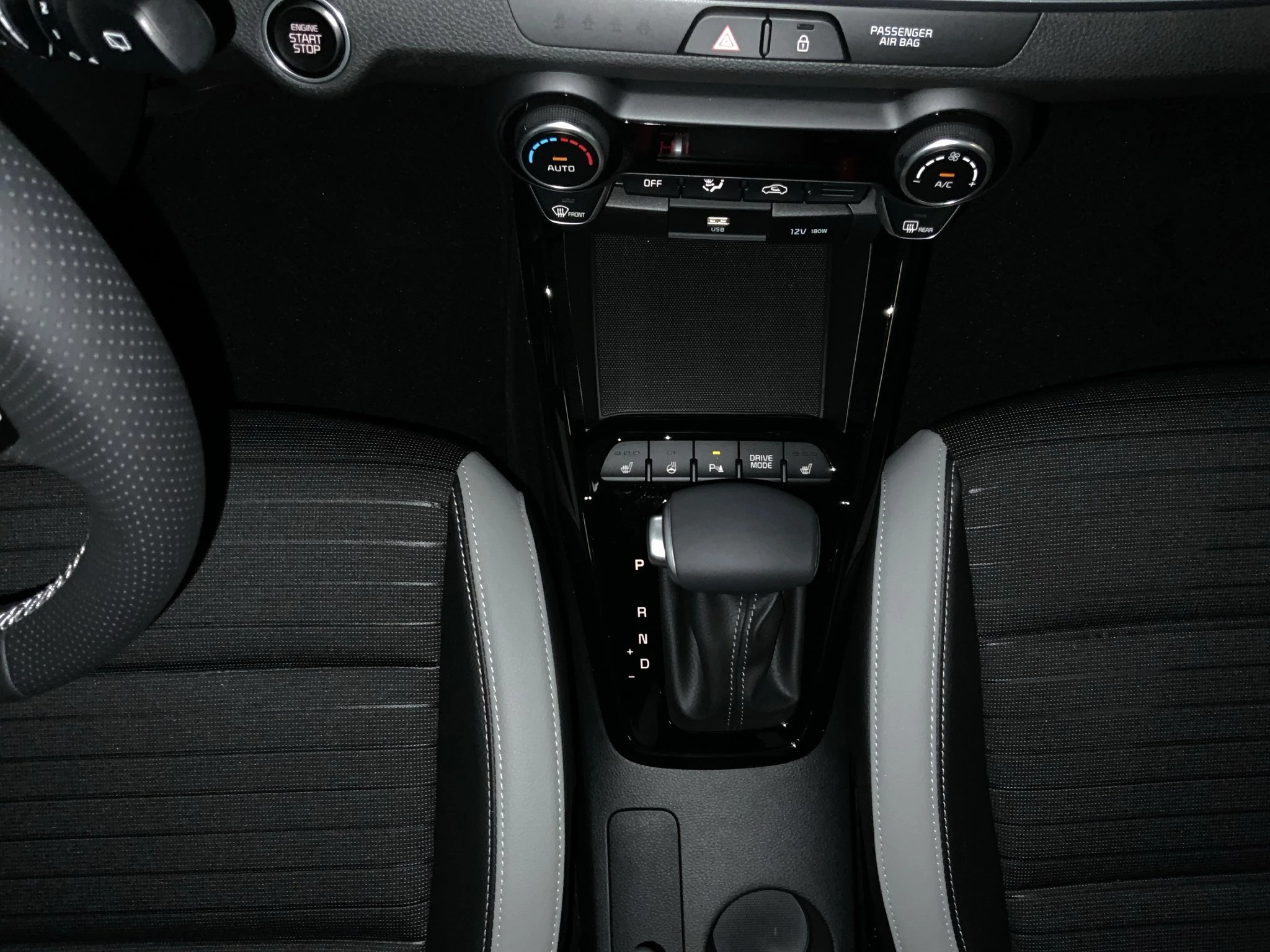 Kia-Stonic-image-13