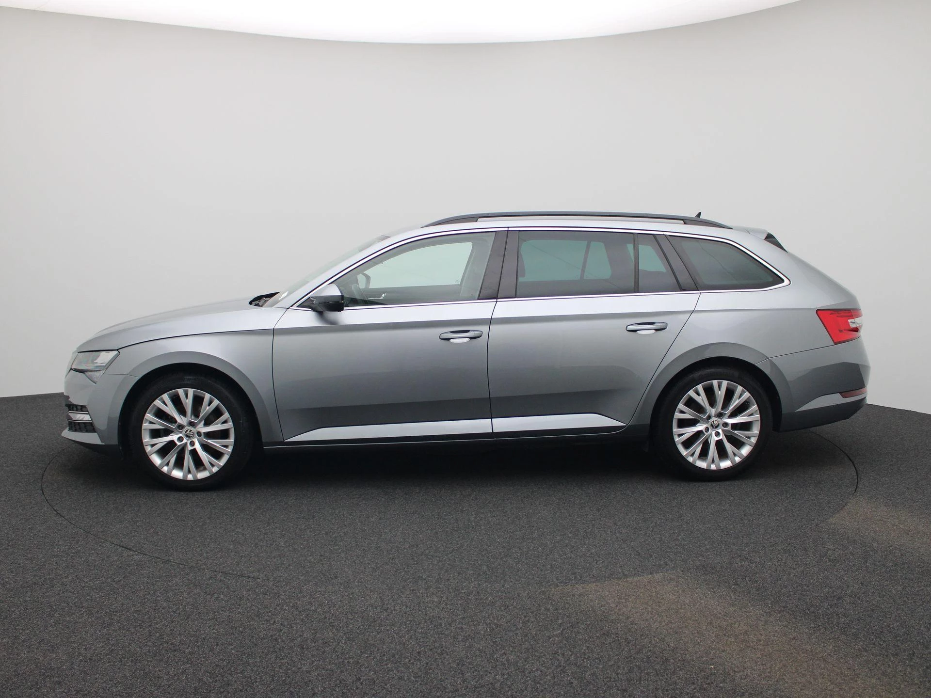 Škoda-Superb-image-3