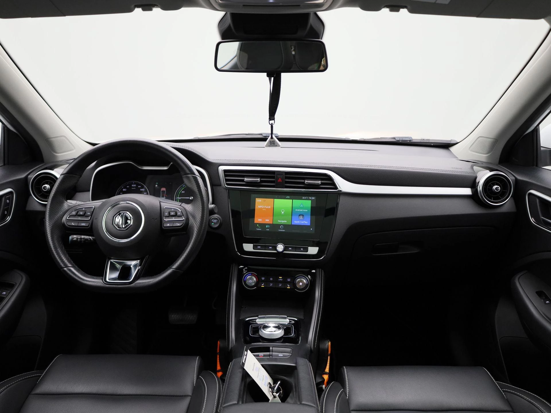 MG-ZS EV-image-35