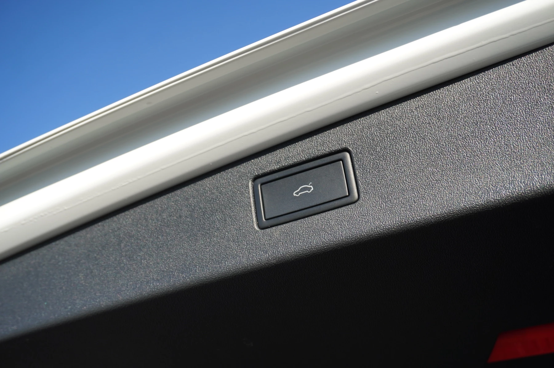 Volkswagen-Tiguan-image-51