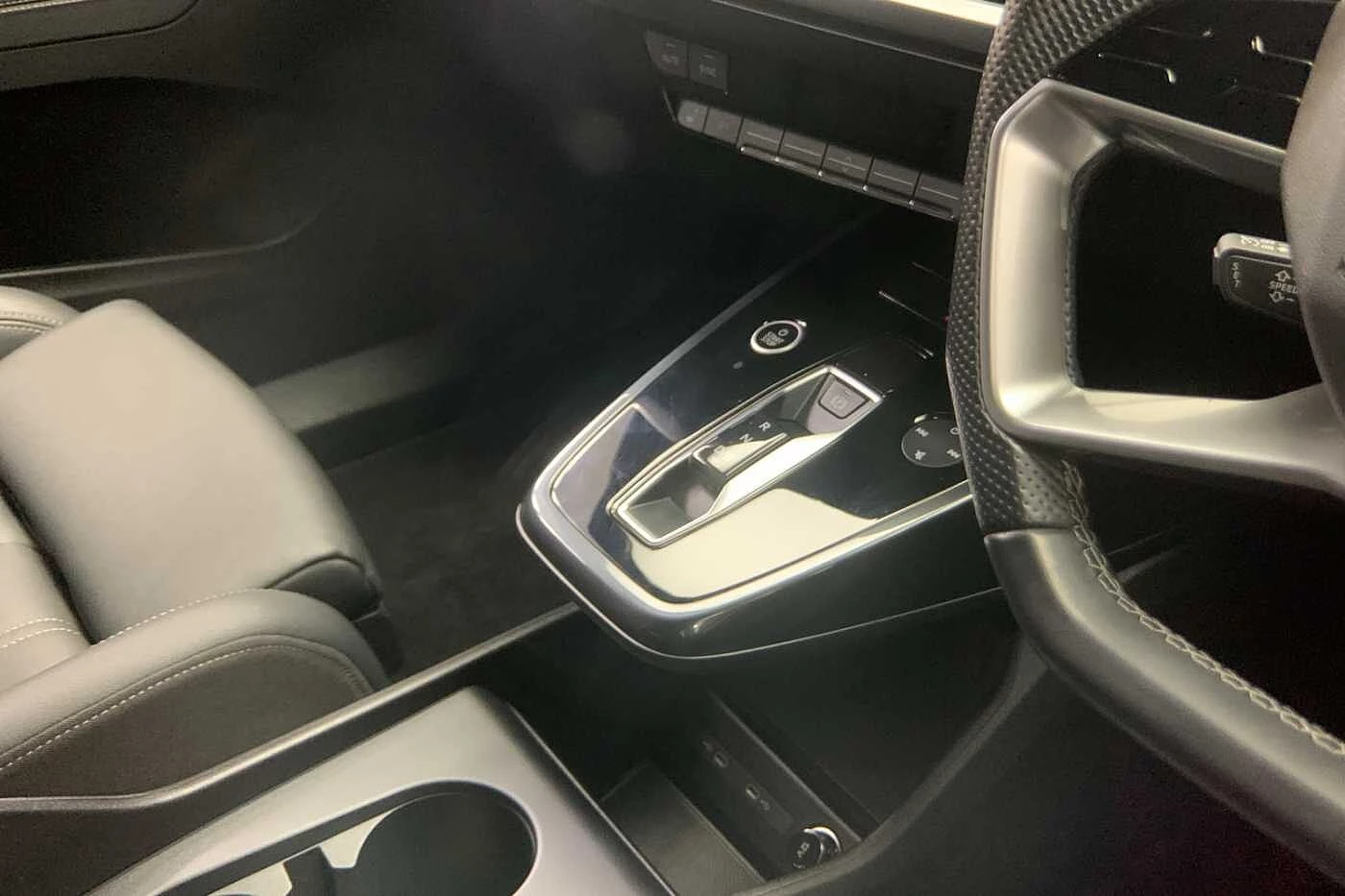 Audi-Q4 e-tron-image-7