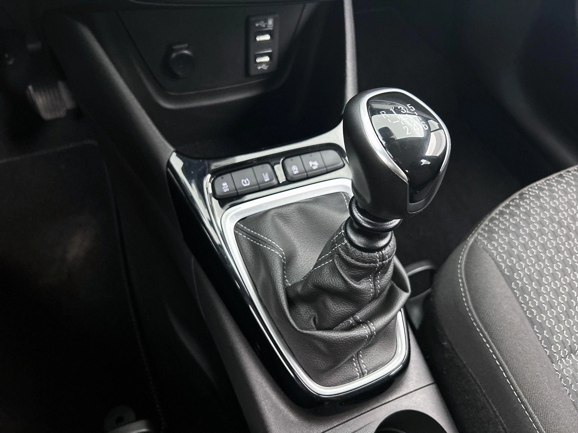 Opel-Crossland-image-24