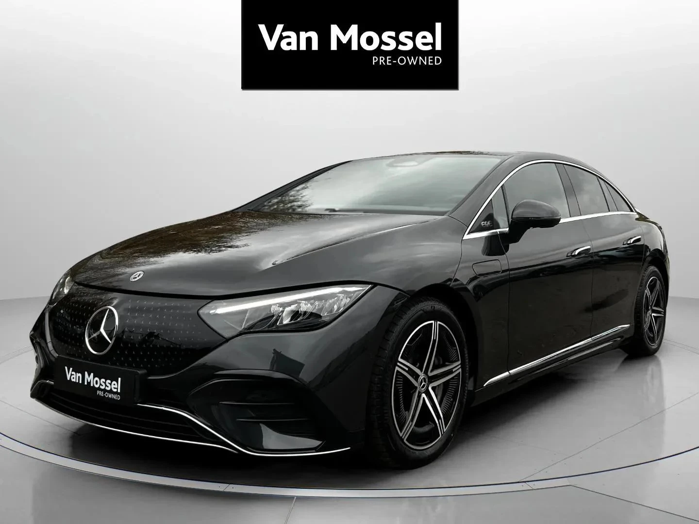 Mercedes-Benz-EQE-image-0