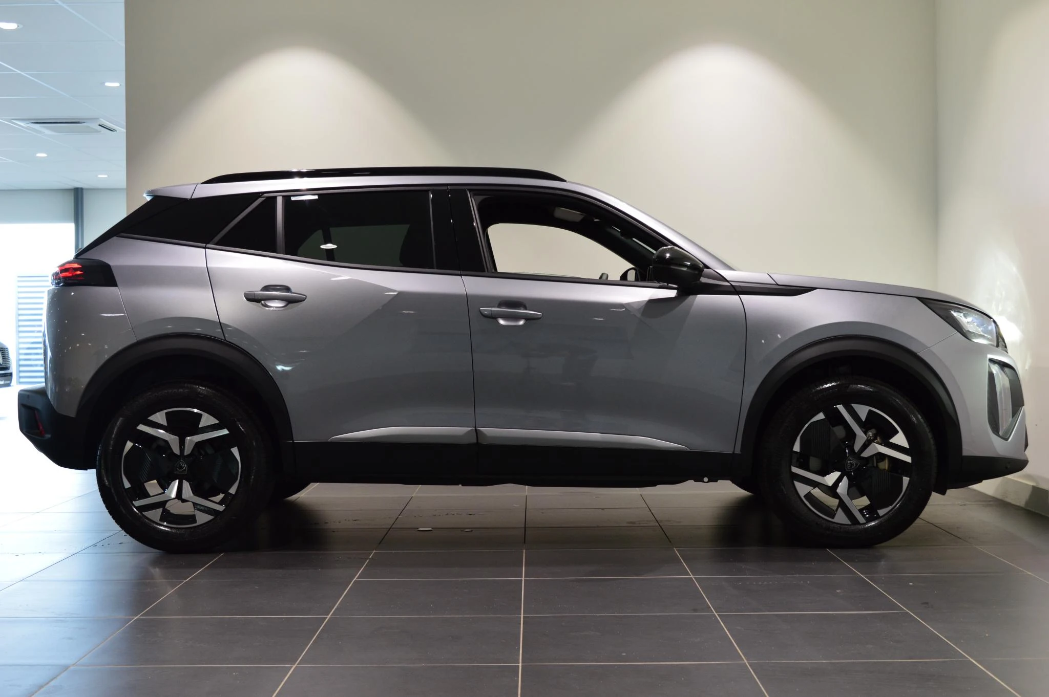 Peugeot-2008-image-6