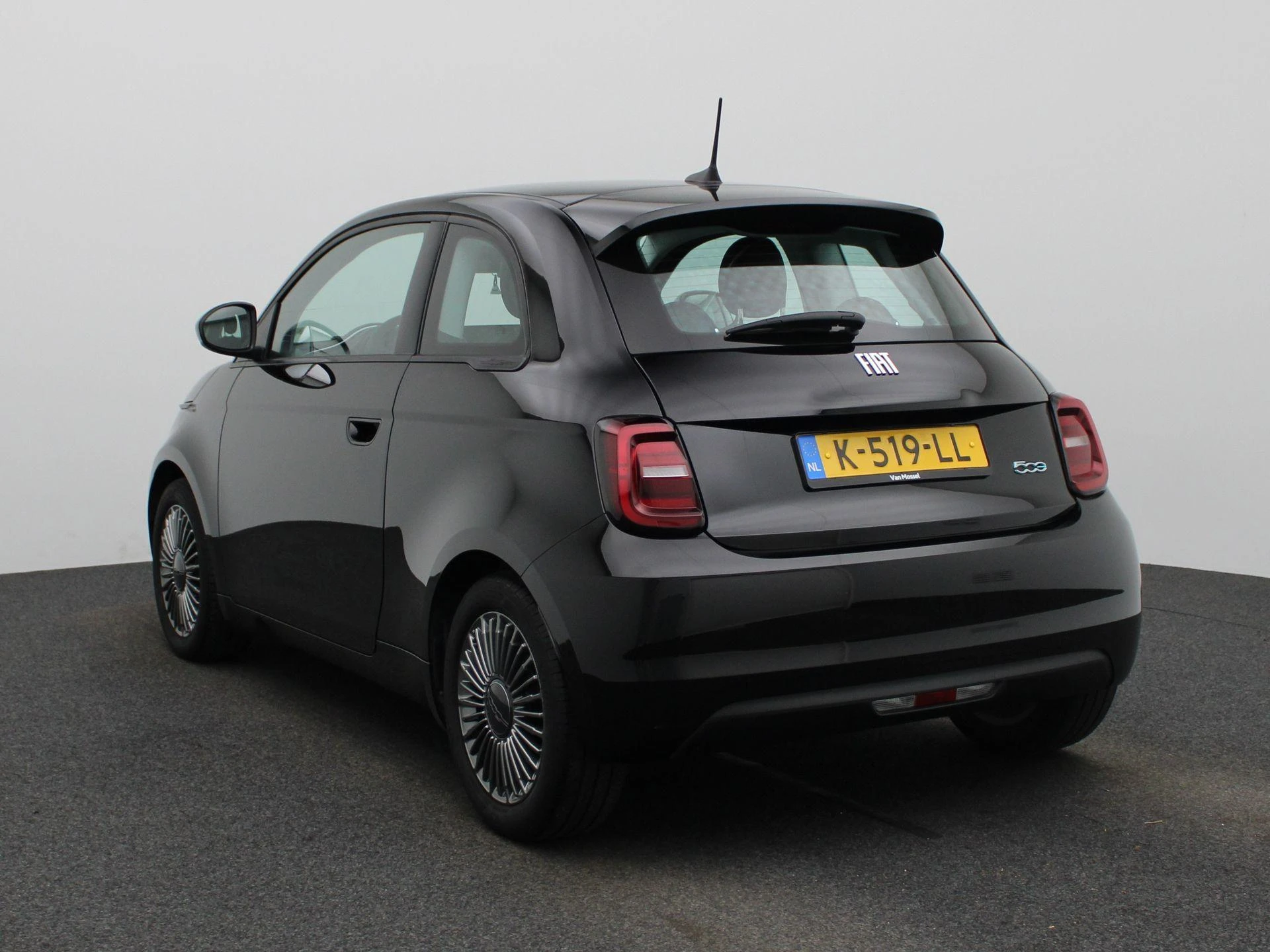 Fiat-500e-image-1