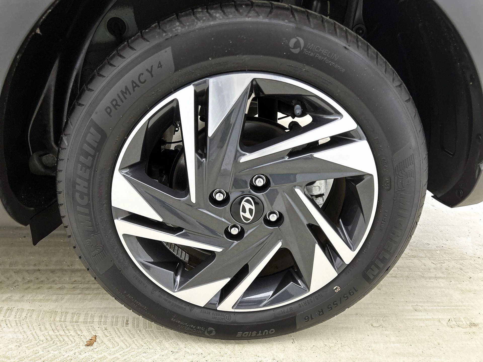 Hyundai-Bayon-image-33