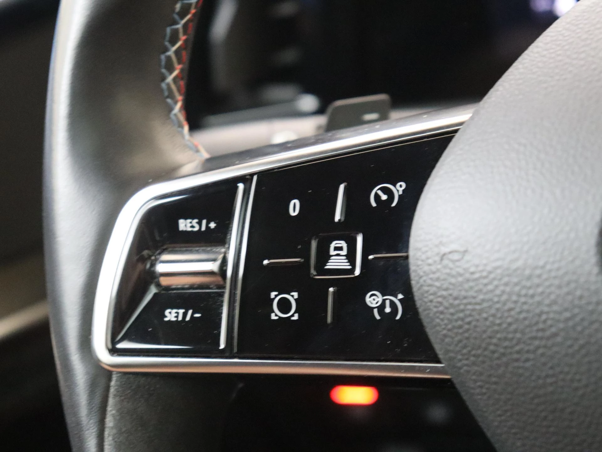 Renault Austral 1.2 E-Tech full hybrid 200 iconic esprit Alpine