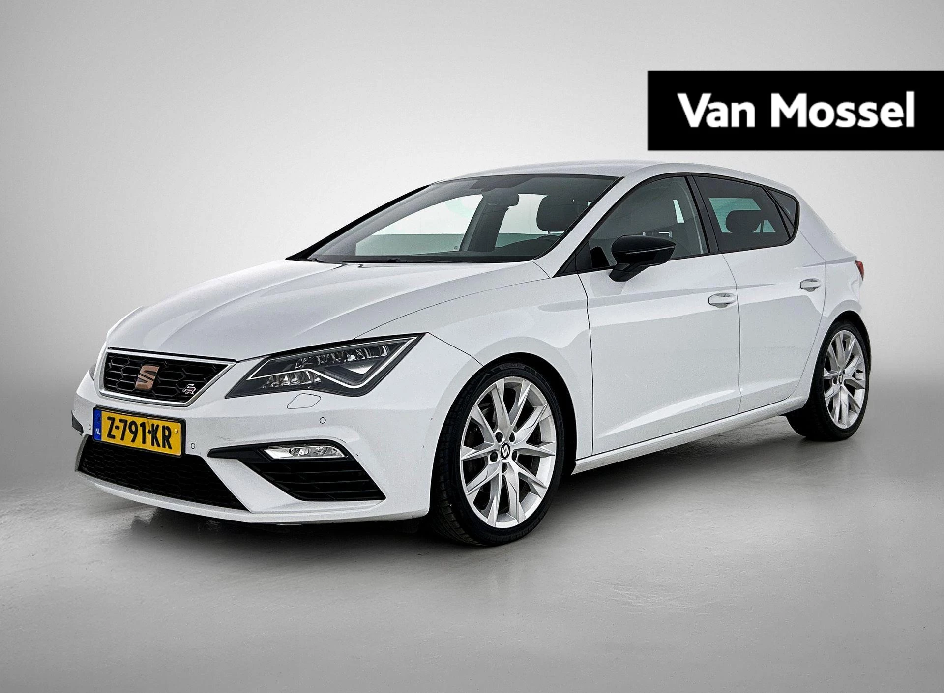 SEAT-Leon-image-0