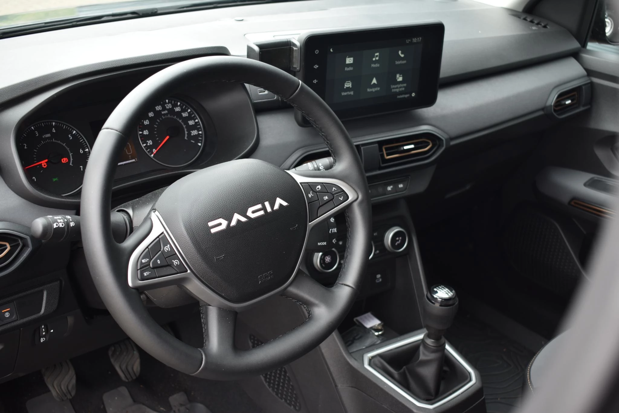 Dacia-Sandero Stepway-image-10