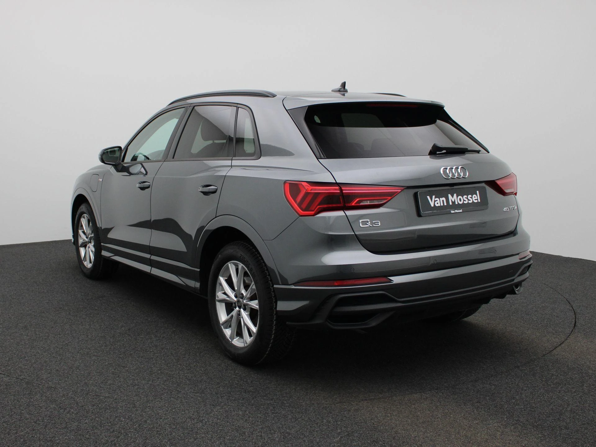 Audi-Q3-image-1