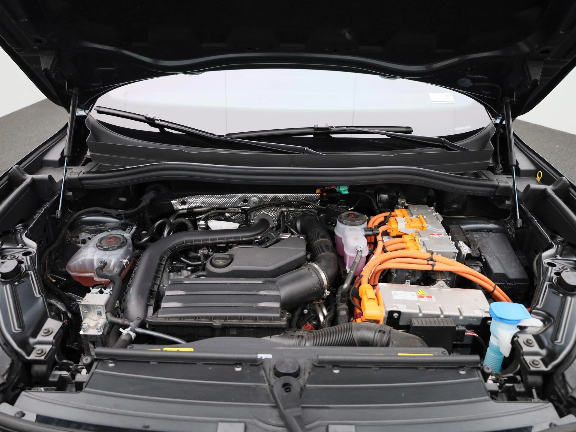 Volkswagen-Tiguan-image-51