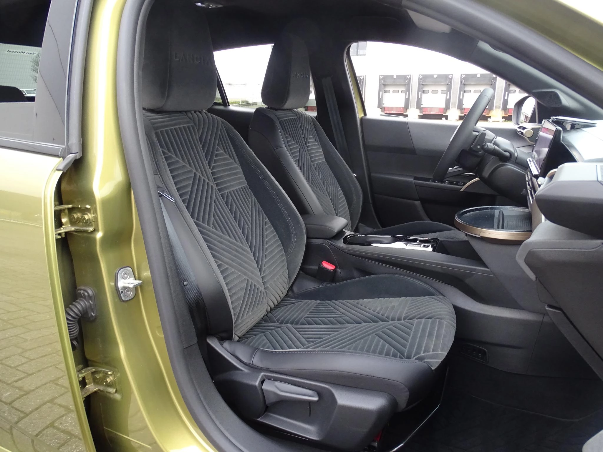 Lancia-Ypsilon-image-15