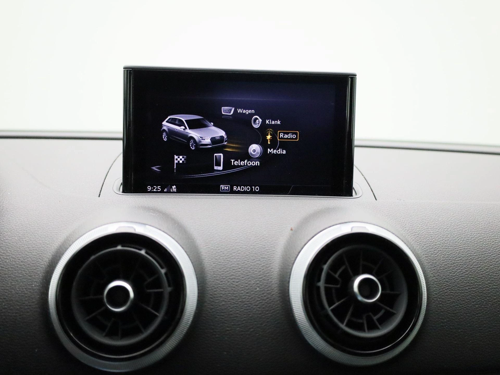 Audi-A3-image-19