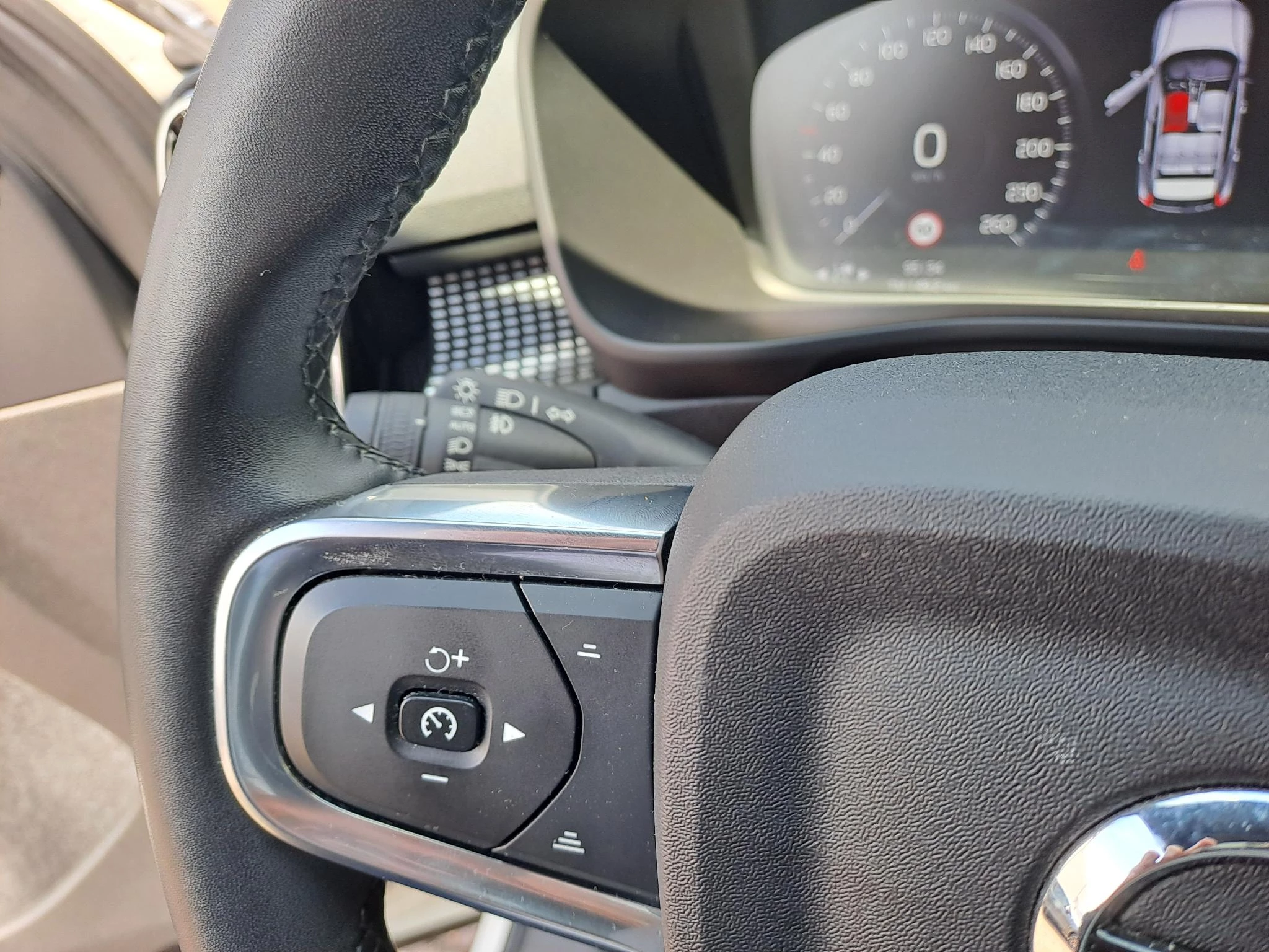 Volvo XC40 1.5 T5 Recharge R-Design