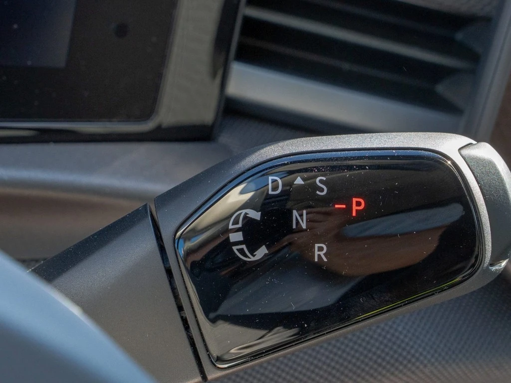 Volkswagen-T-Roc-image-8