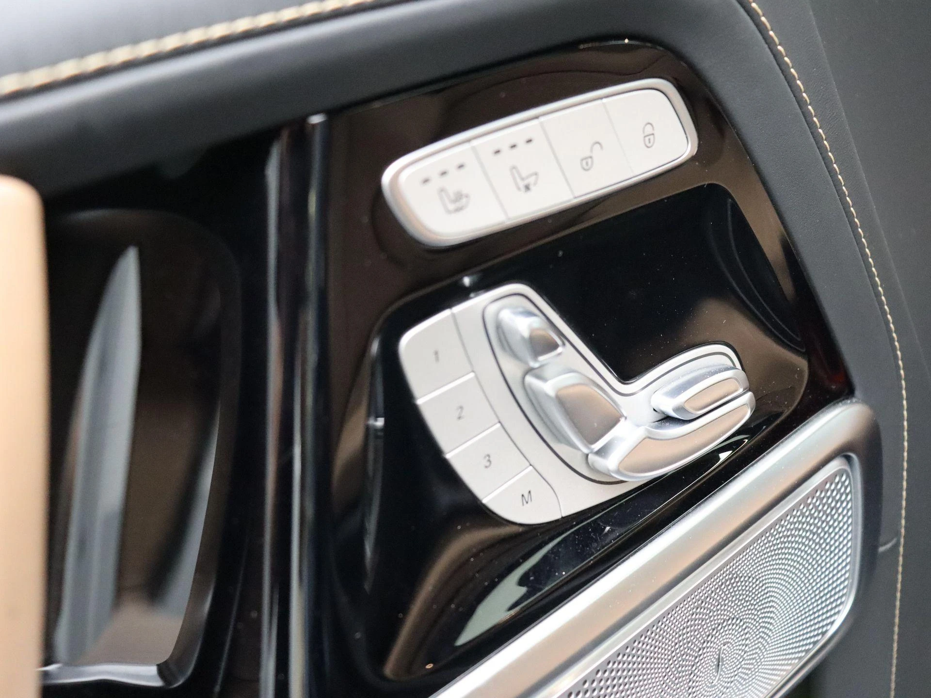 Mercedes-Benz G-Klasse 500 AMG Line + LICHTE VRACHT OMBOUW MOGELIJK +