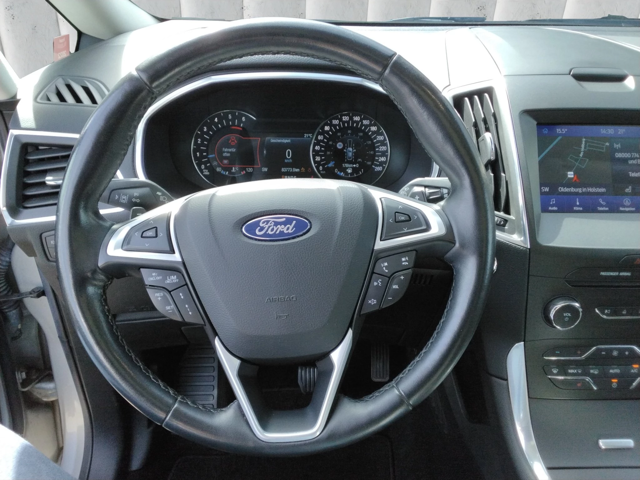 Ford S-Max Titanium 7-Sitzer