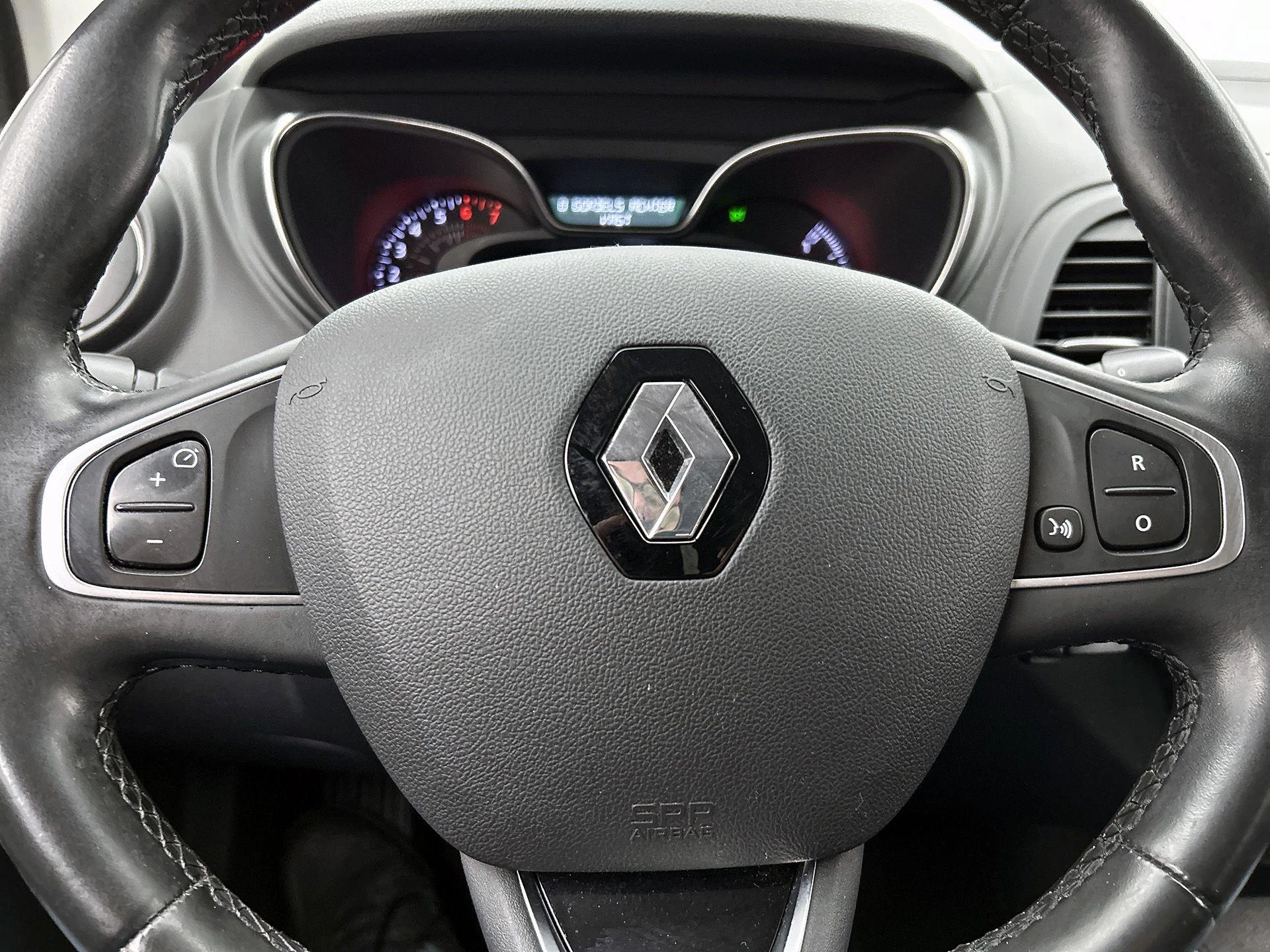 Renault-Captur-image-31
