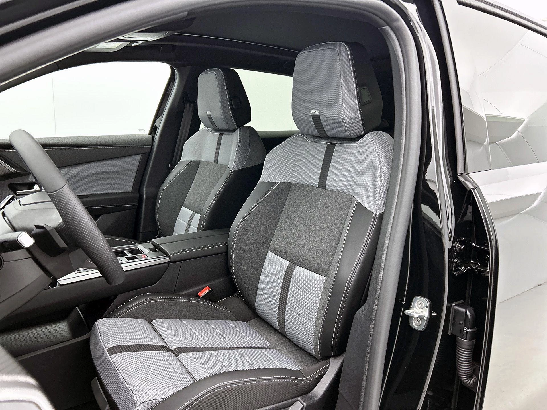 Opel-Grandland-image-31