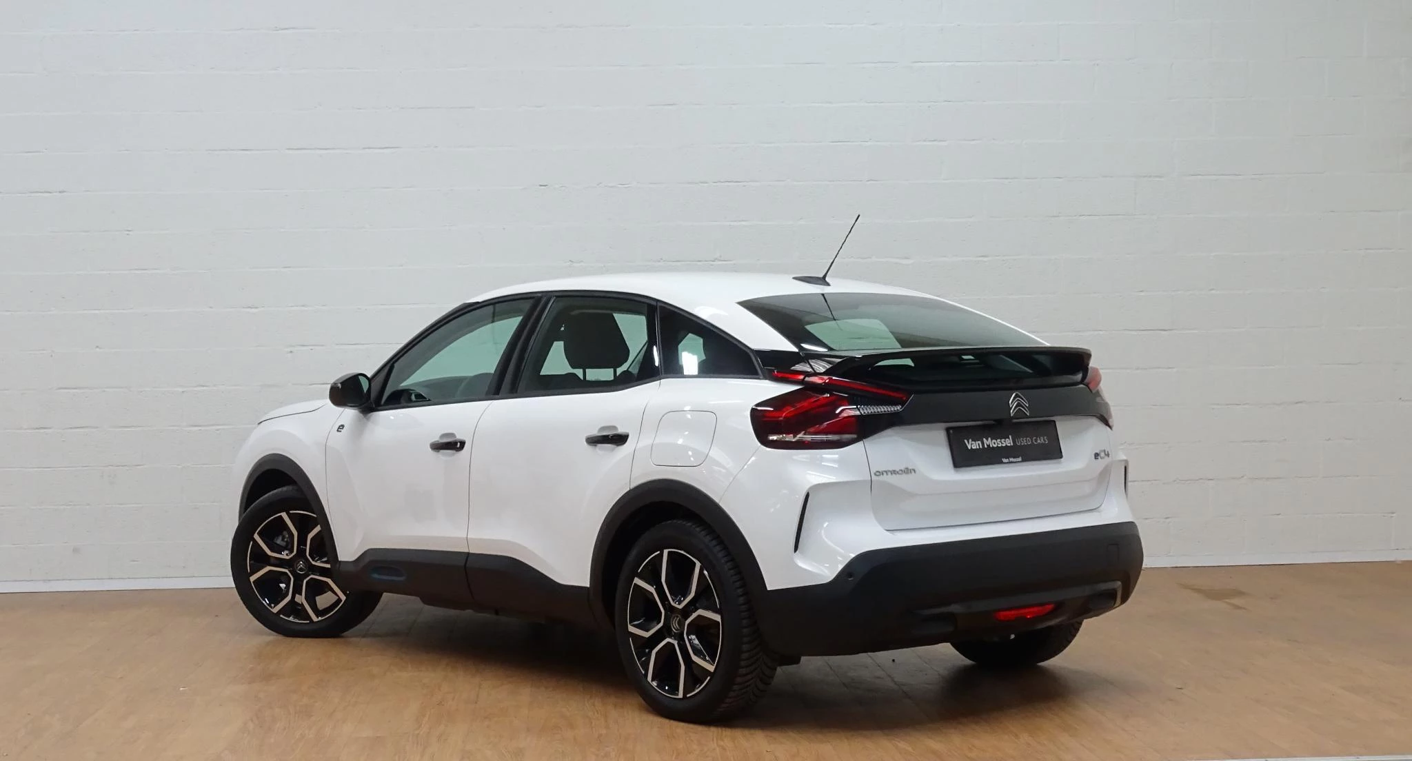 Citroën-ë-C4-image-3