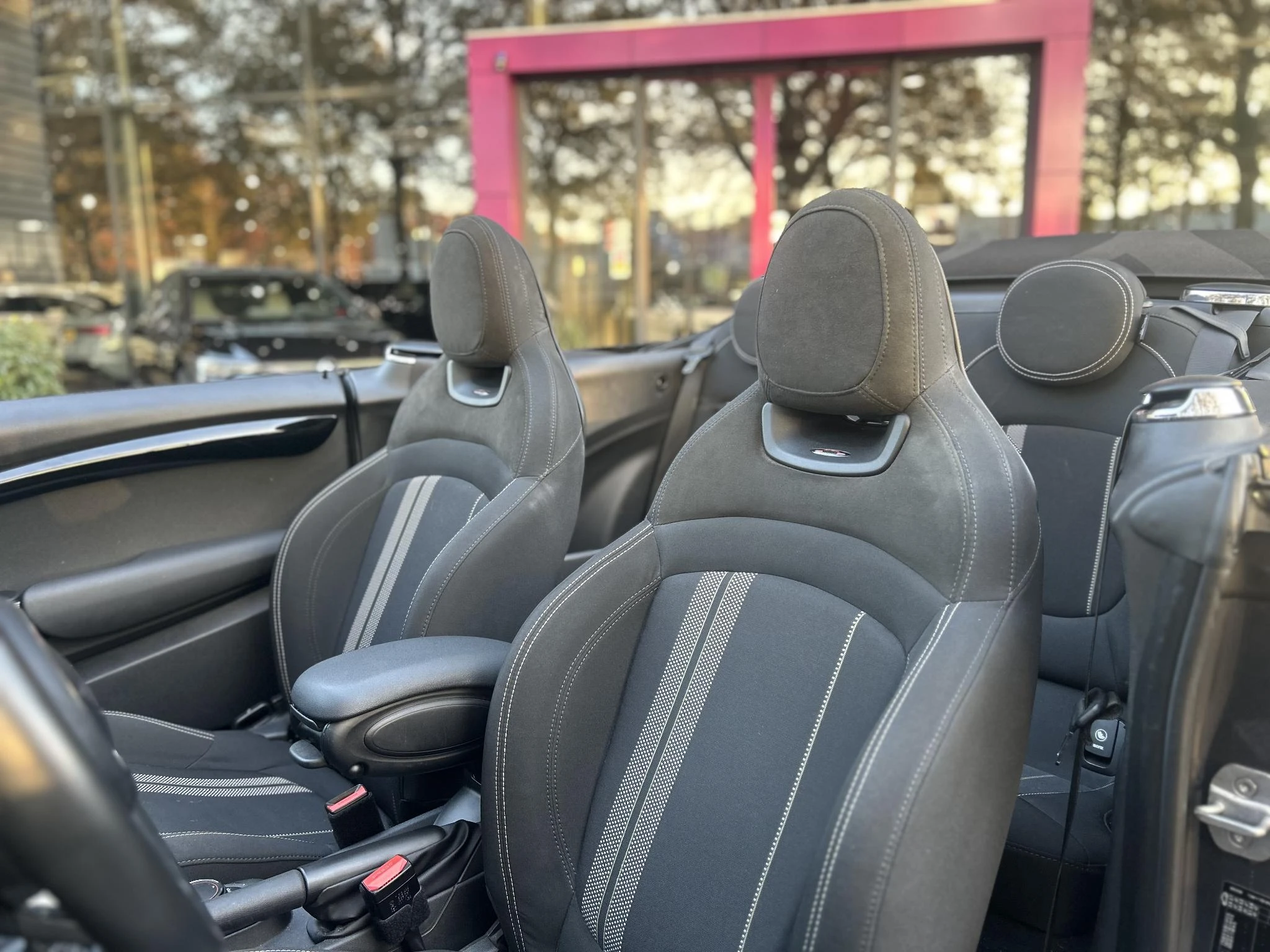 MINI-Cooper S Cabrio-image-7