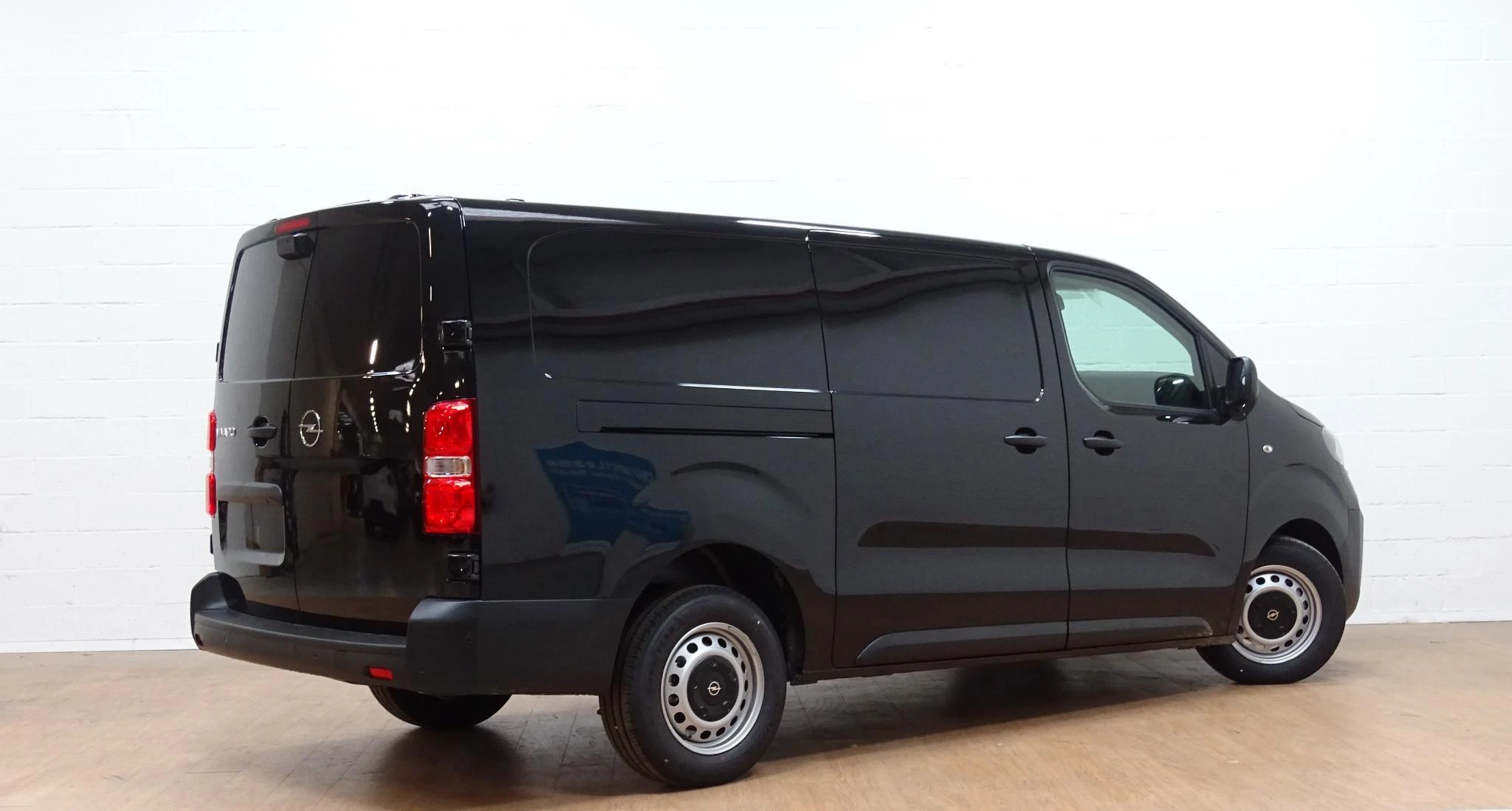 Opel-Vivaro-image-3