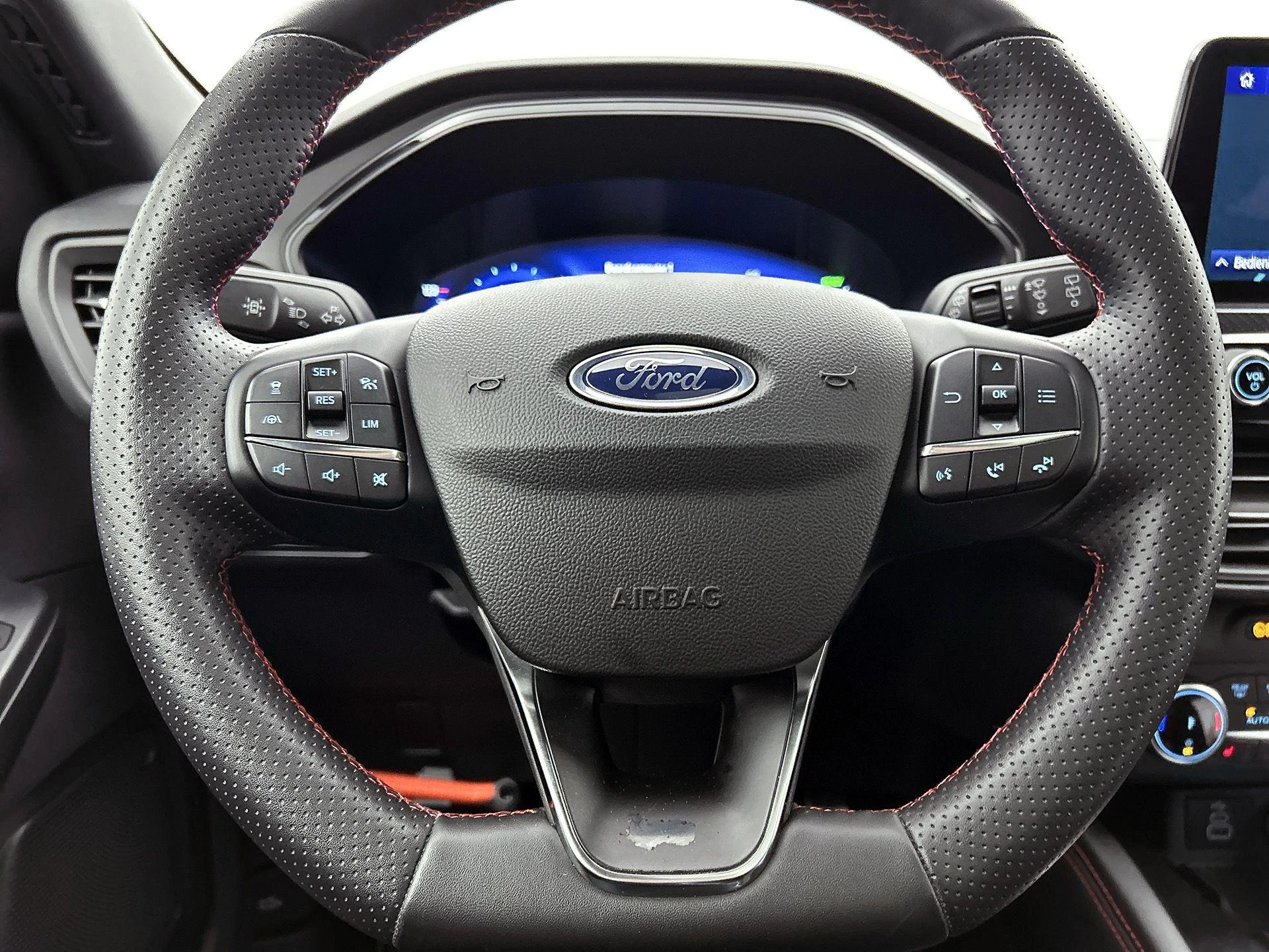 Ford-Kuga-image-33