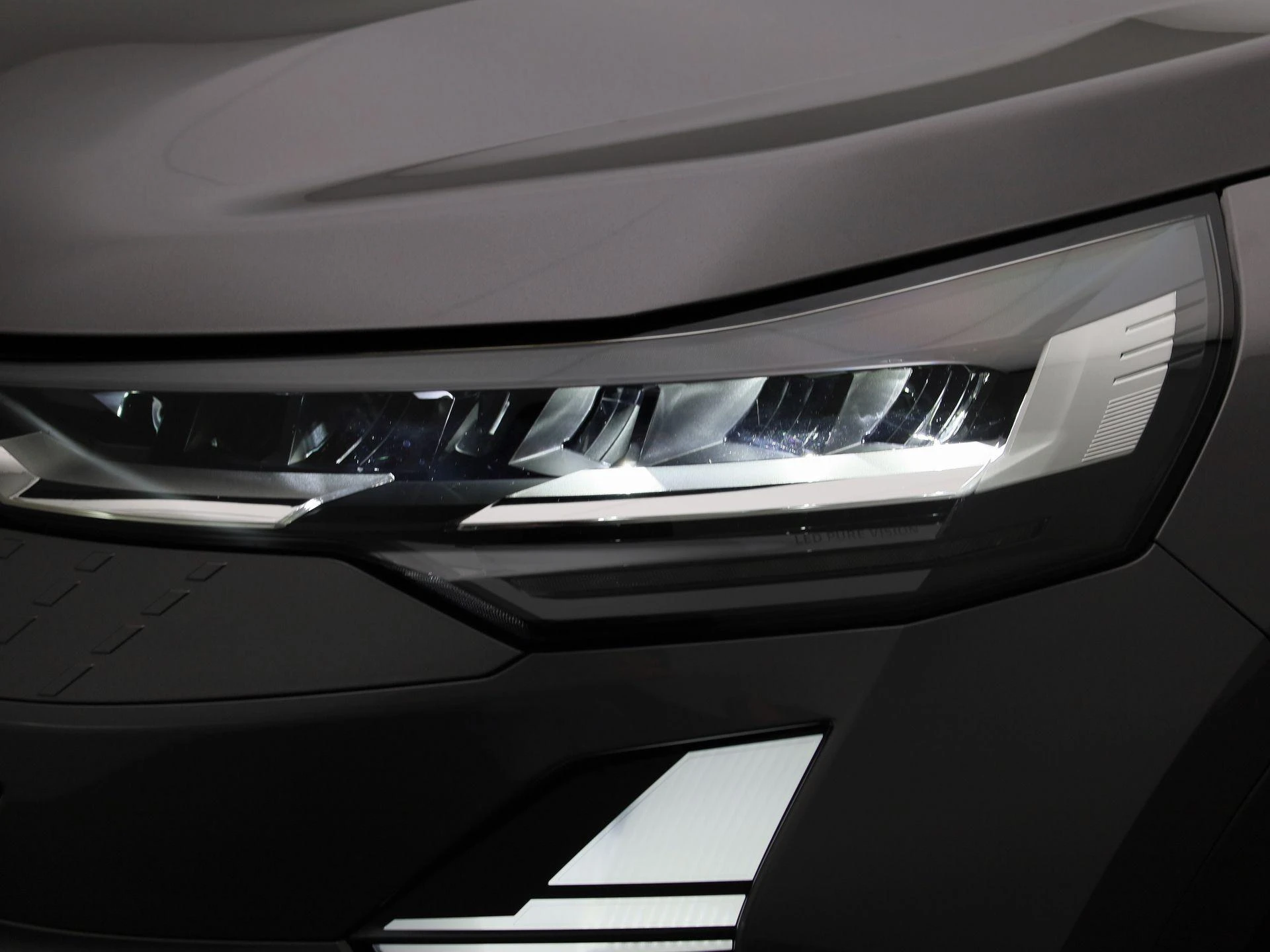 Renault-Captur-image-12