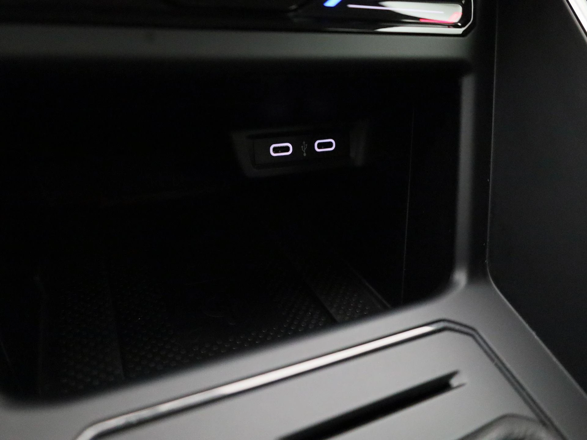 Volkswagen Polo 1.0 TSI Life Business
